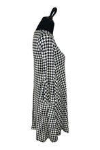 Load image into Gallery viewer, B&amp;W Houndstooth Bell Sleeve Tunic